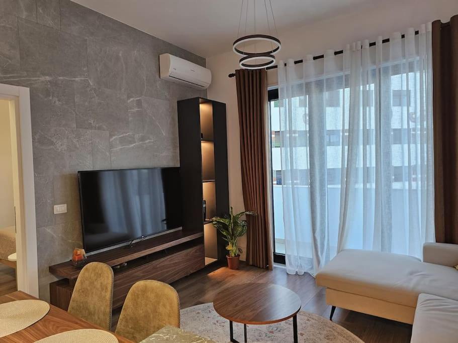 Deluxe Flat With Garden_Tirana Lägenhet Exteriör bild