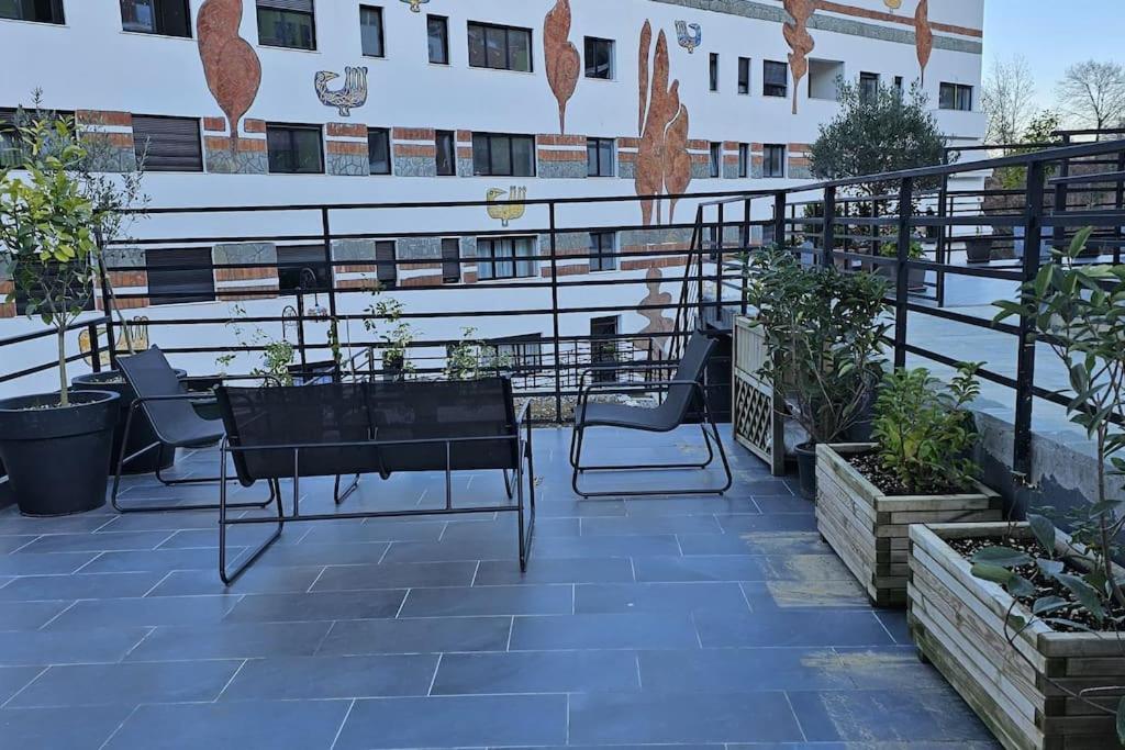 Deluxe Flat With Garden_Tirana Lägenhet Exteriör bild